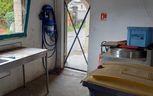 Vente Local commercial Restaurant à rénover Bielle   