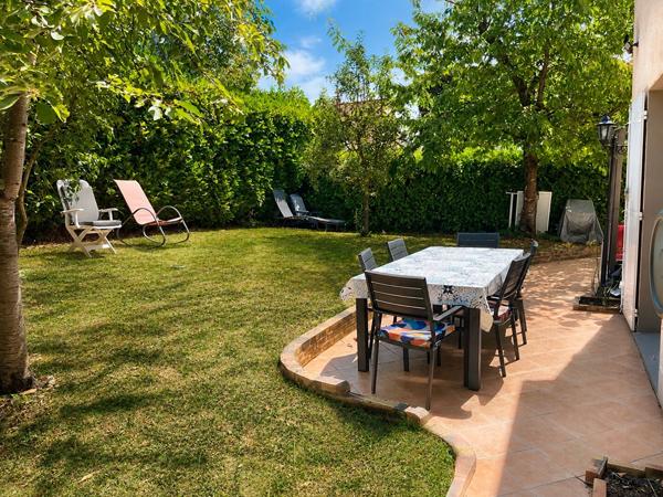Maison individuelle 132 m2 - 4 chambres - bourg de Savigny
