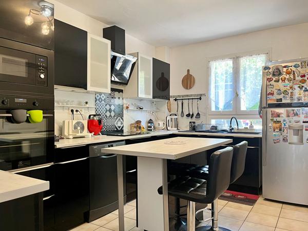 Maison individuelle 132 m2 - 4 chambres - bourg de Savigny
