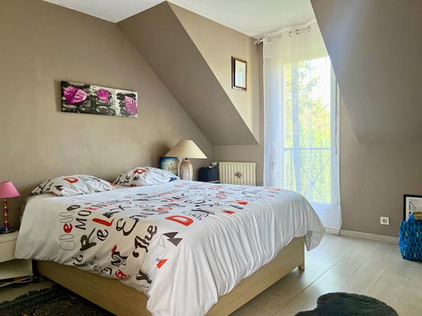 Maison individuelle 132 m2 - 4 chambres - bourg de Savigny