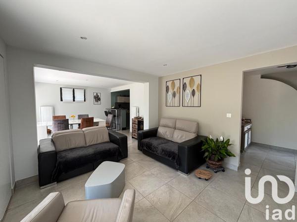 House for sale 5 rooms 116 m² Le Perray-en-Yvelines