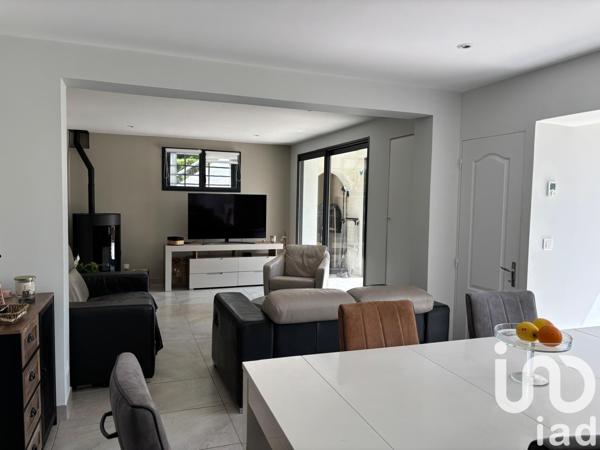 House for sale 5 rooms 116 m² Le Perray-en-Yvelines