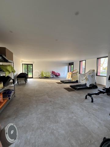 Maison contemporaine de 460 m²