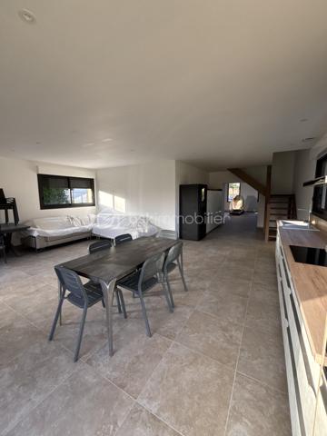 Maison contemporaine de 460 m²