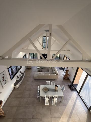 Maison contemporaine de 460 m²