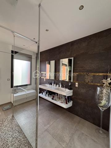 Maison contemporaine de 460 m²