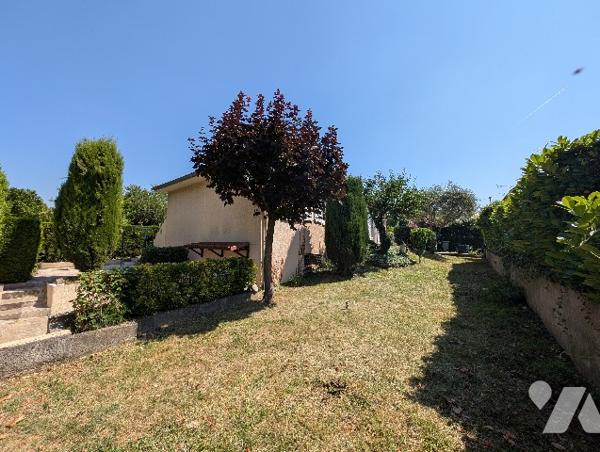 BOURG LES VALENCE - Maison de type 5 , 90 m²