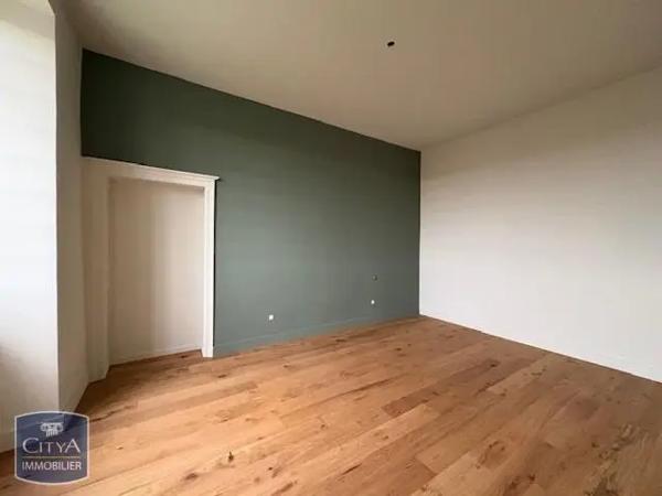 Appartement à louer 2 pièces 48.3m² Dole (39100)