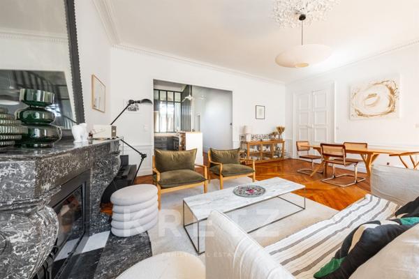 APPARTEMENT DE CARACTERE DANS UN HOTEL PARTICULIER – CENTRE HISTORIQUE DE DIJON