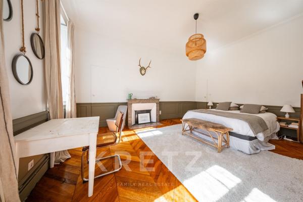 APPARTEMENT DE CARACTERE DANS UN HOTEL PARTICULIER – CENTRE HISTORIQUE DE DIJON