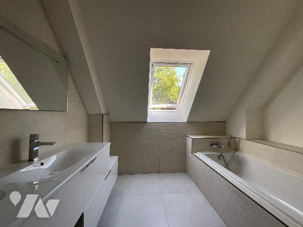 SAINT CYR SUR LOIRE (37540) Elégante propriété avec piscine dans un cadre d’exception de 1,4 hectare