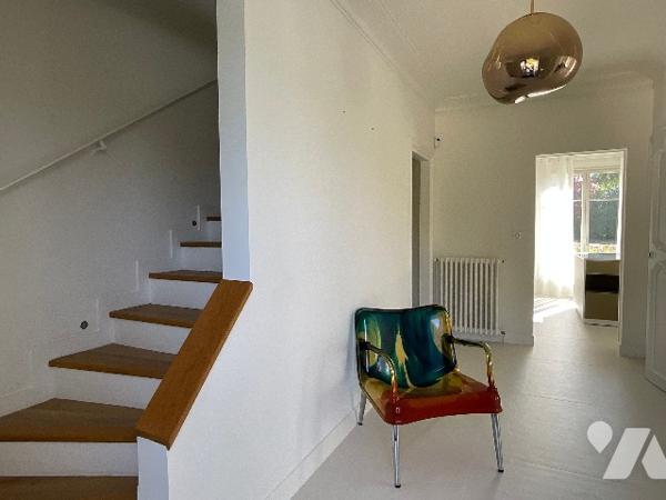 SAINT CYR SUR LOIRE (37540) Elégante propriété avec piscine dans un cadre d’exception de 1,4 hectare