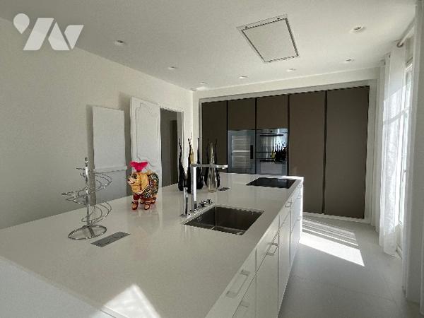 SAINT CYR SUR LOIRE (37540) Elégante propriété avec piscine dans un cadre d’exception de 1,4 hectare