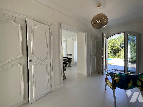 SAINT CYR SUR LOIRE (37540) Elégante propriété avec piscine dans un cadre d’exception de 1,4 hectare