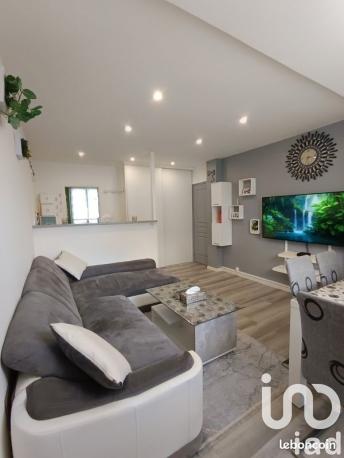 apartment rental 3 rooms 55 m² Beauvais