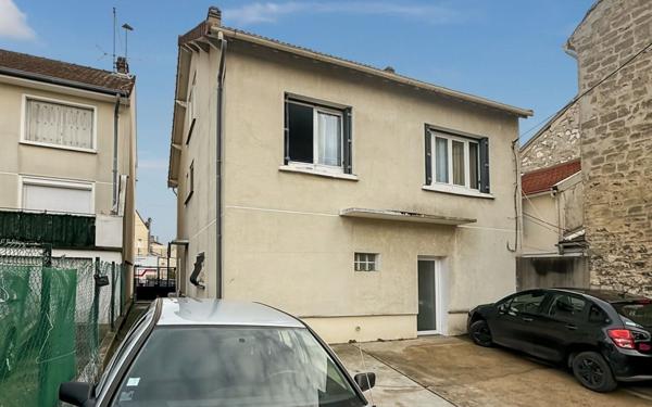 Immeuble à vendre    13 pièces • 260 m2 Argenteuil