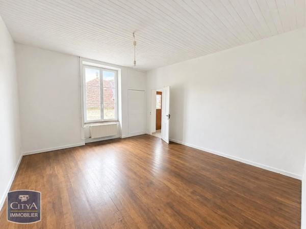 Maison à louer 5 pièces 132m² Magnac-Bourg (87380)