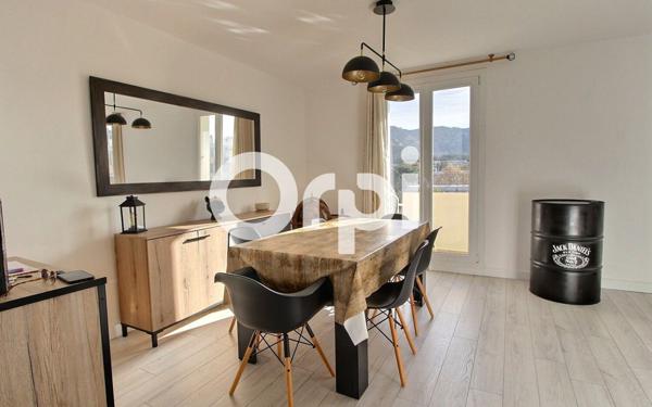 Appartement à vendre    3 pièces • 67,17 m2 Marseille 10