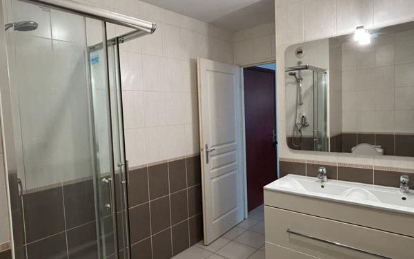 Appartement à vendre    3 pièces • 86,42 m2 Pontault-Combault