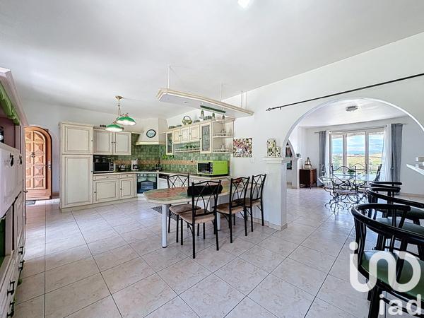 House for sale 9 rooms 186 m² Montréal