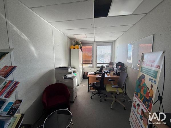 Bureaux à vendre 256 m² Ris-Orangis