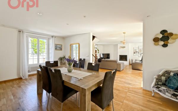 Maison à vendre    5 pièces • 128,82 m2 Saulx-les-Chartreux