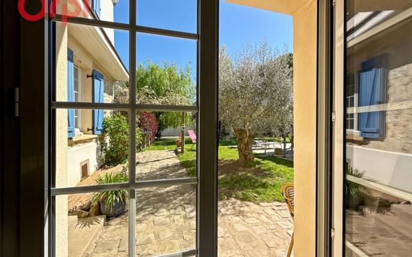 Maison à vendre    5 pièces • 128,82 m2 Saulx-les-Chartreux