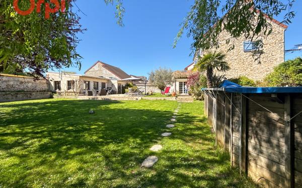Maison à vendre    5 pièces • 128,82 m2 Saulx-les-Chartreux