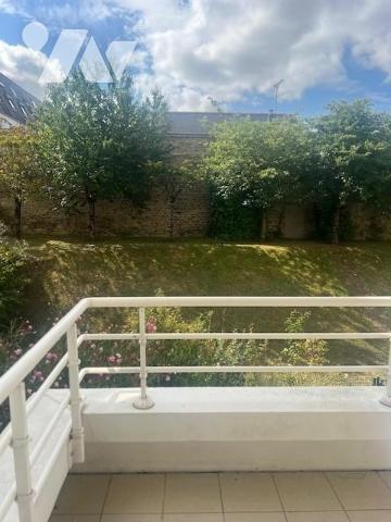 VANNES - PLACE DE LA LIBERATION