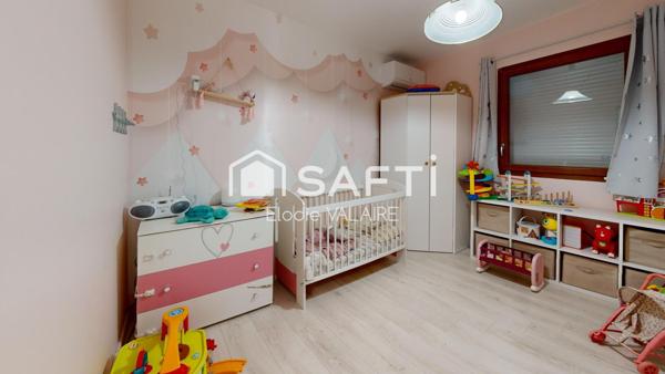 Maison mitoyenne 5 pièces – 93 m² – Jardin – Garage – Proche commodités