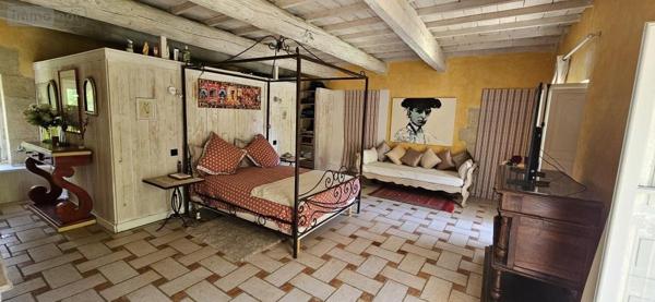 Maison à vendre à Vergèze dans le Gard (30310), ref : 34019-410