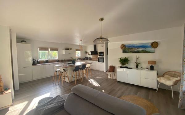 Maison à vendre    5 pièces •  Arcangues