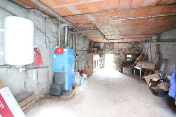 Dpt Aveyron (12), à vendre SAINT JEAN DU BRUEL maison P6 de 109 m²