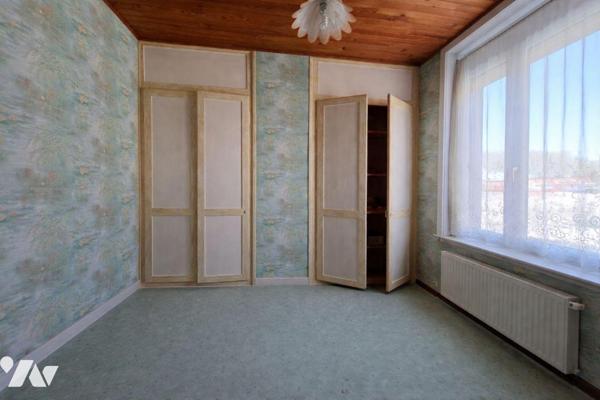 A VENDRE CHEZ VOTRE NOTAIRE- A ARMENTIERES (59)-dans le NORD-MAISON MITOYENNE DE CENTRE VILLE A...