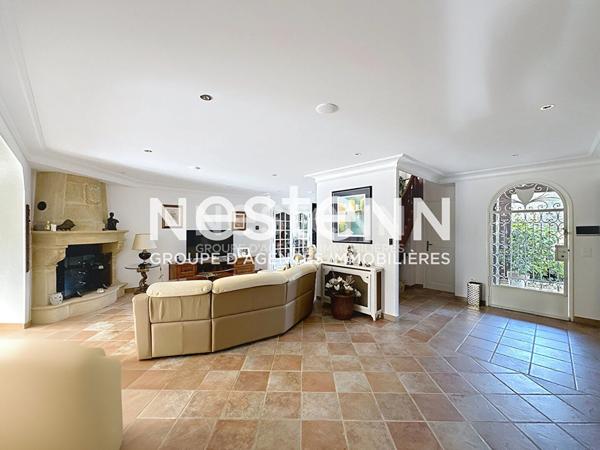 Maison 4 pièce(s) - Domaine privé