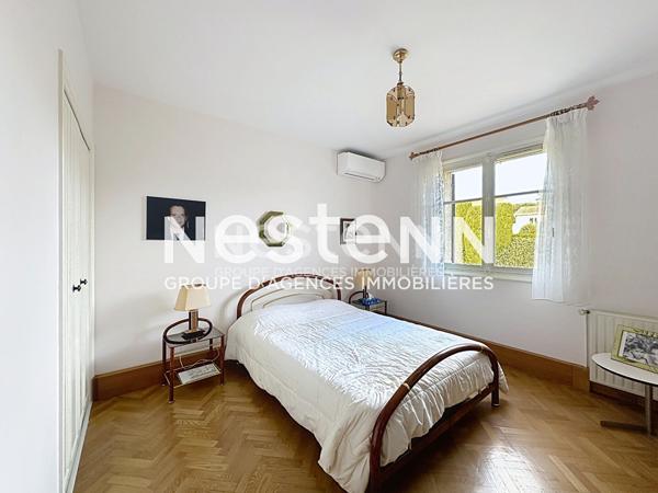 Maison 4 pièce(s) - Domaine privé