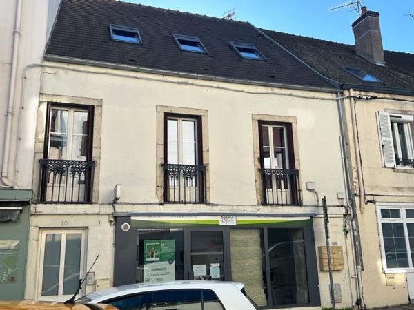 Immeuble
                                                                                                                                                
                                                                                                                                                
                                                                                                                                                
                                                    
                                                                                                                                                                                                                                                                                                                        205  m²                                                                                                                                                                                                         3 etage(s)
