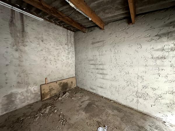 Parking / box Saint Maximin La Sainte Baume 64 m2