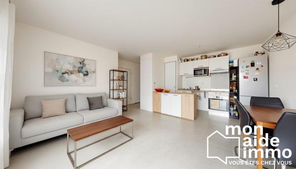 Beau T2 de 44m² + terrasse et parking aux normes PMR
