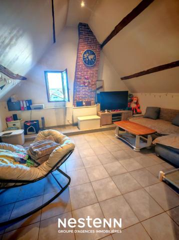 MOUY APPARTEMENT 2 pièces, , Salon/séjour, Cuisine ouverte, Chambre, salle d'eau, parking