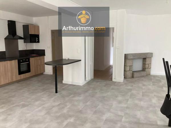 Location                                                      Appartement
                        
                     3 pièces                      84 m2                     à Josselin