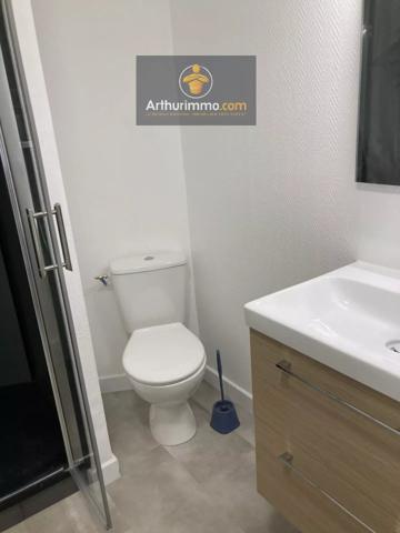 Location                                                      Appartement
                        
                     3 pièces                      84 m2                     à Josselin