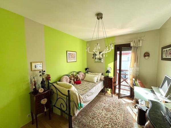 Maison familiale de 95 m²: l'alliance parfaite entre espace, confort et vie citadine !