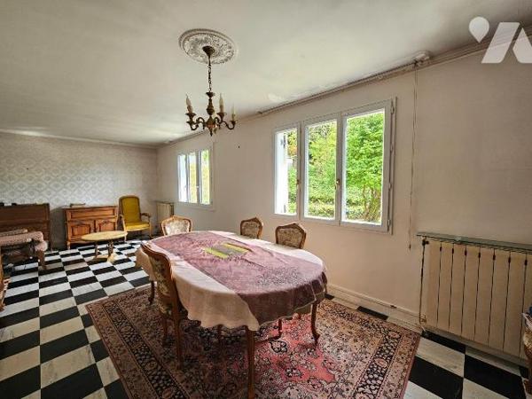 A VENDRE Maison individuelle sur sous-sol complet à restaurer, à AMFREVILLE-LA-MI-VOIE (76920),...