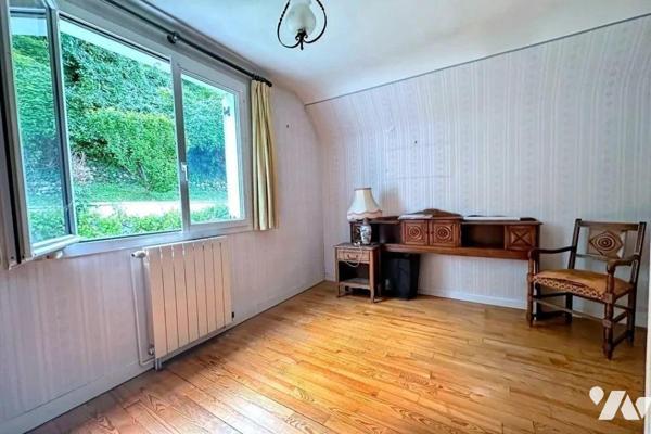 A VENDRE Maison individuelle sur sous-sol complet à restaurer, à AMFREVILLE-LA-MI-VOIE (76920),...