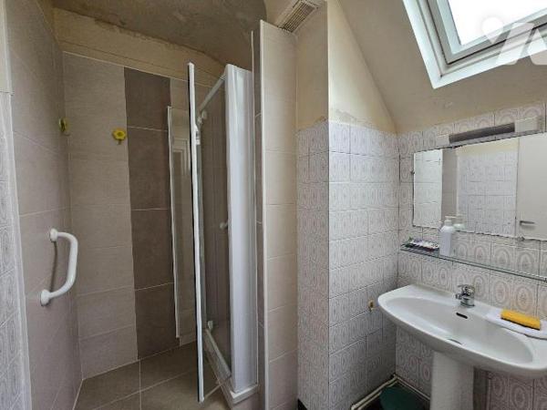  A VENDRE - AMFREVILLE-LA-MI-VOIE

Maison individuelle sur sous-sol complet, d'une surface ha...