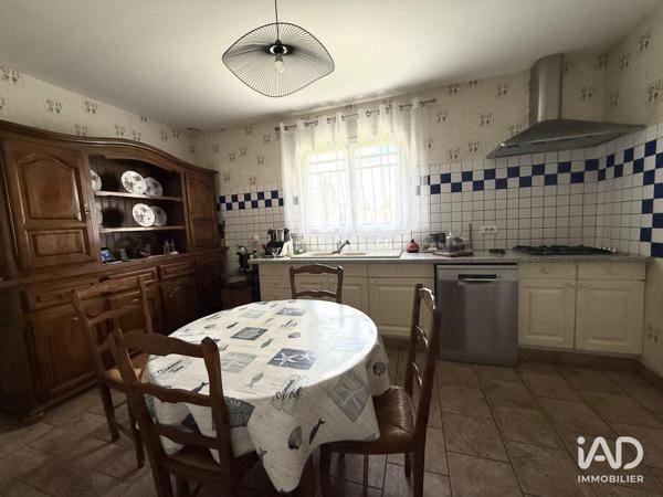 Maison à vendre 4 pièces 125 m² Saint-Pierre-d'Eyraud