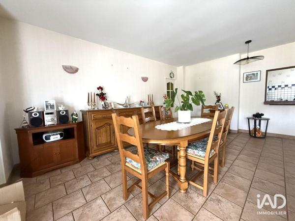 Maison à vendre 4 pièces 125 m² Saint-Pierre-d'Eyraud