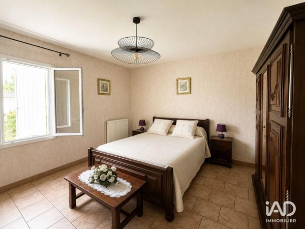 Maison à vendre 4 pièces 125 m² Saint-Pierre-d'Eyraud