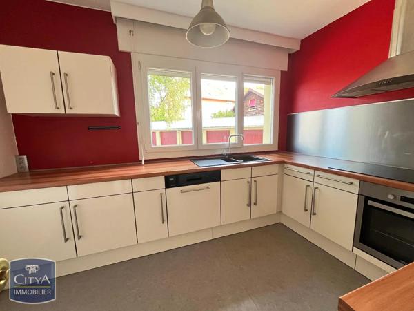 Appartement à louer 2 pièces 61.6m² Belfort (90000)